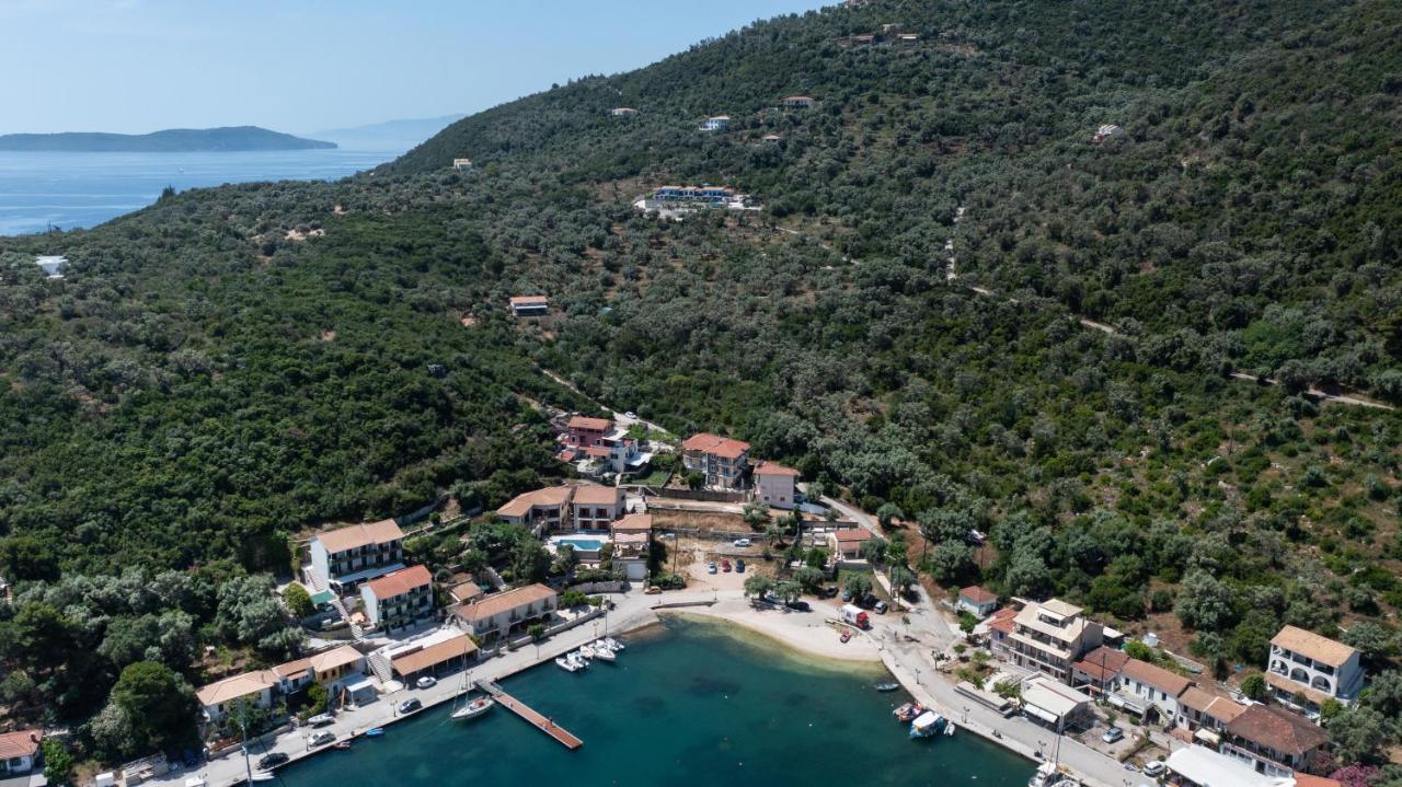 Villas Amantea- Four Villas With Big Pool And Infinity Pool Sývota Extérieur photo