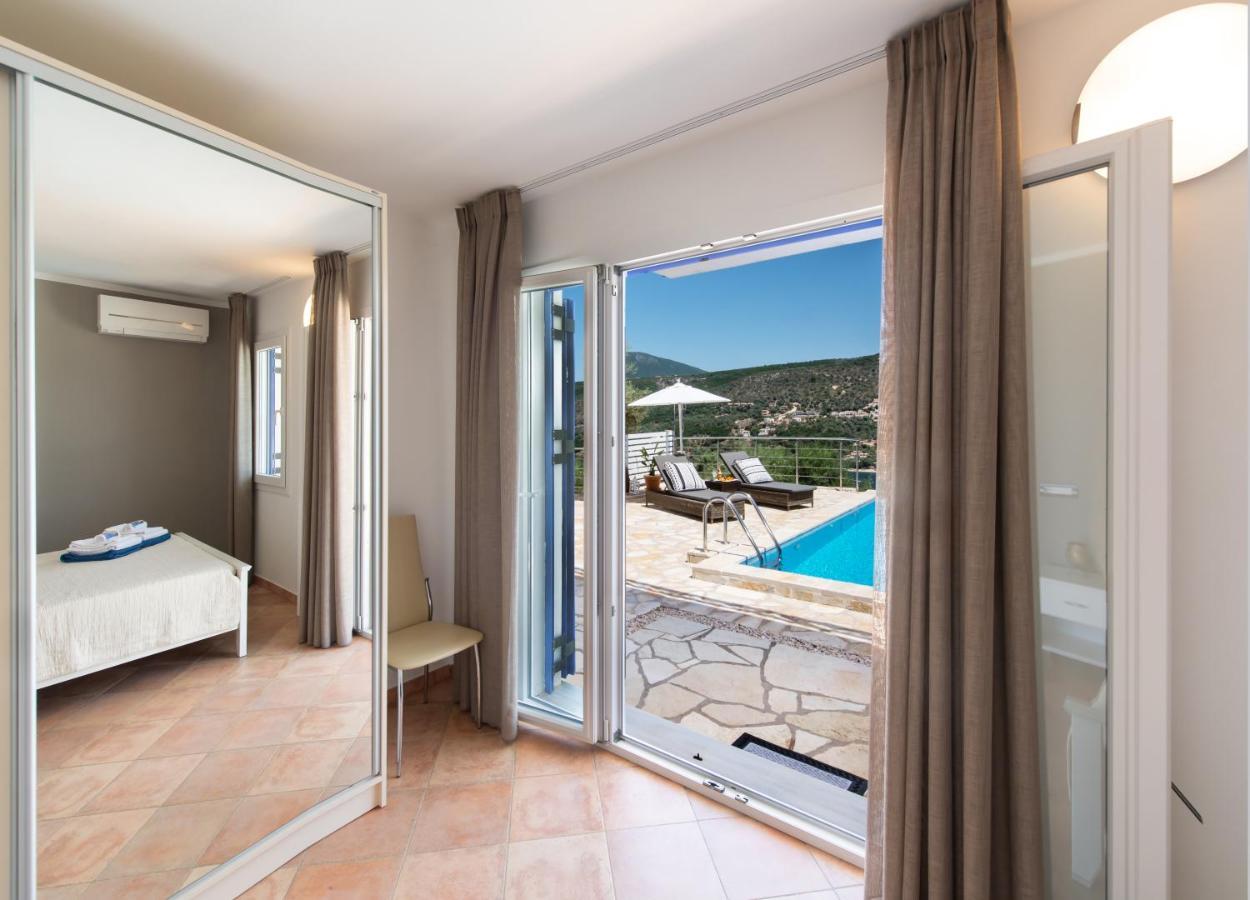 Villas Amantea- Four Villas With Big Pool And Infinity Pool Sývota Extérieur photo