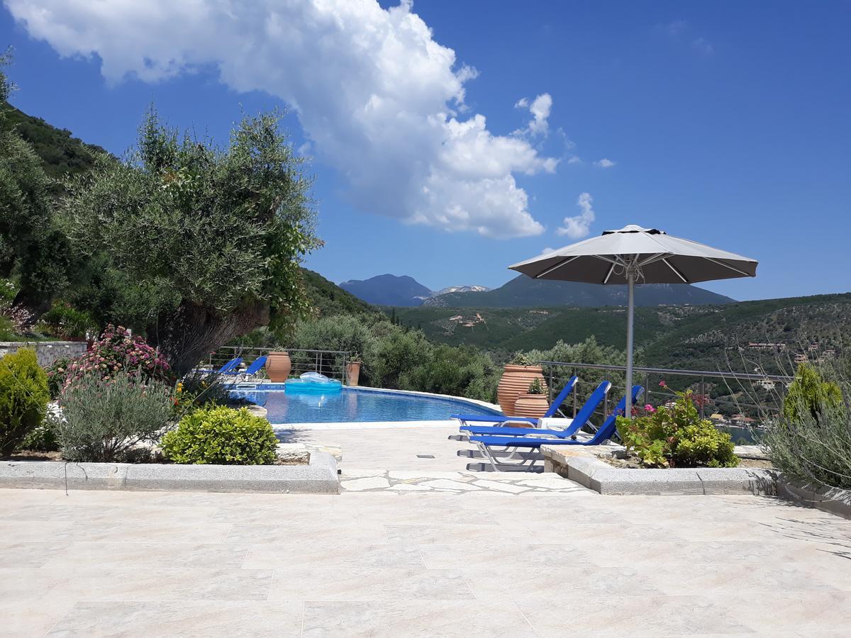 Villas Amantea- Four Villas With Big Pool And Infinity Pool Sývota Extérieur photo