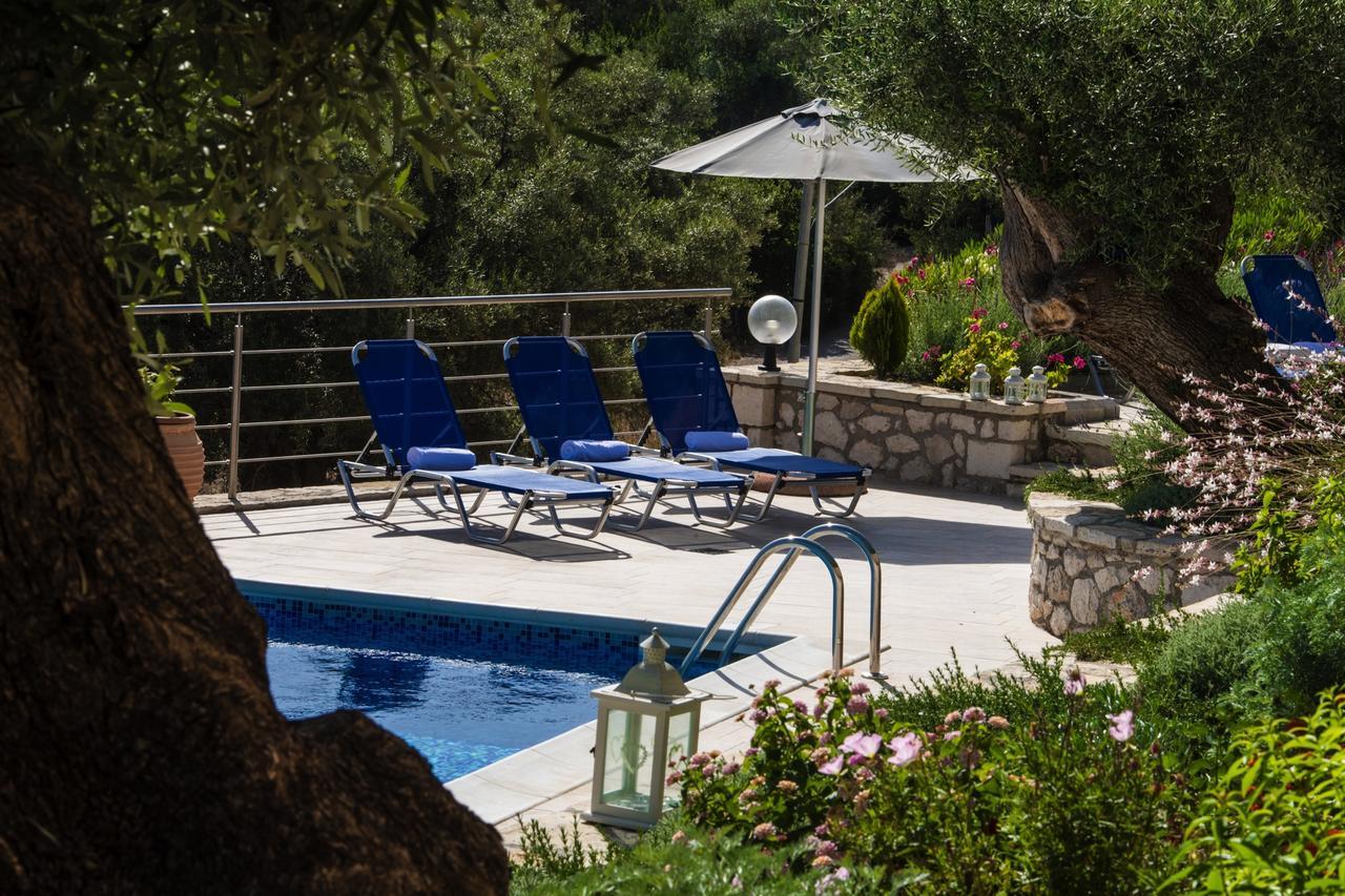 Villas Amantea- Four Villas With Big Pool And Infinity Pool Sývota Extérieur photo