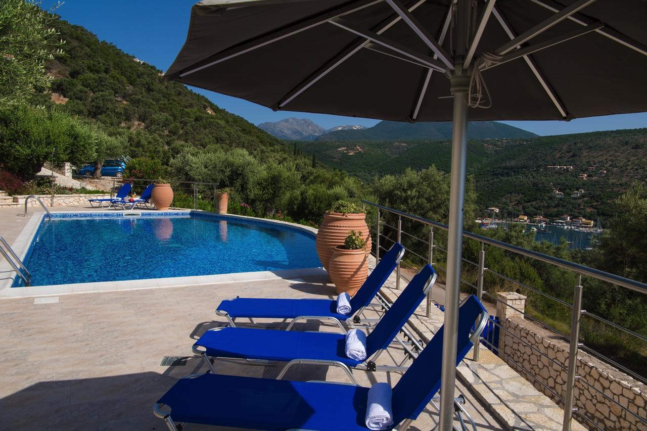 Villas Amantea- Four Villas With Big Pool And Infinity Pool Sývota Extérieur photo