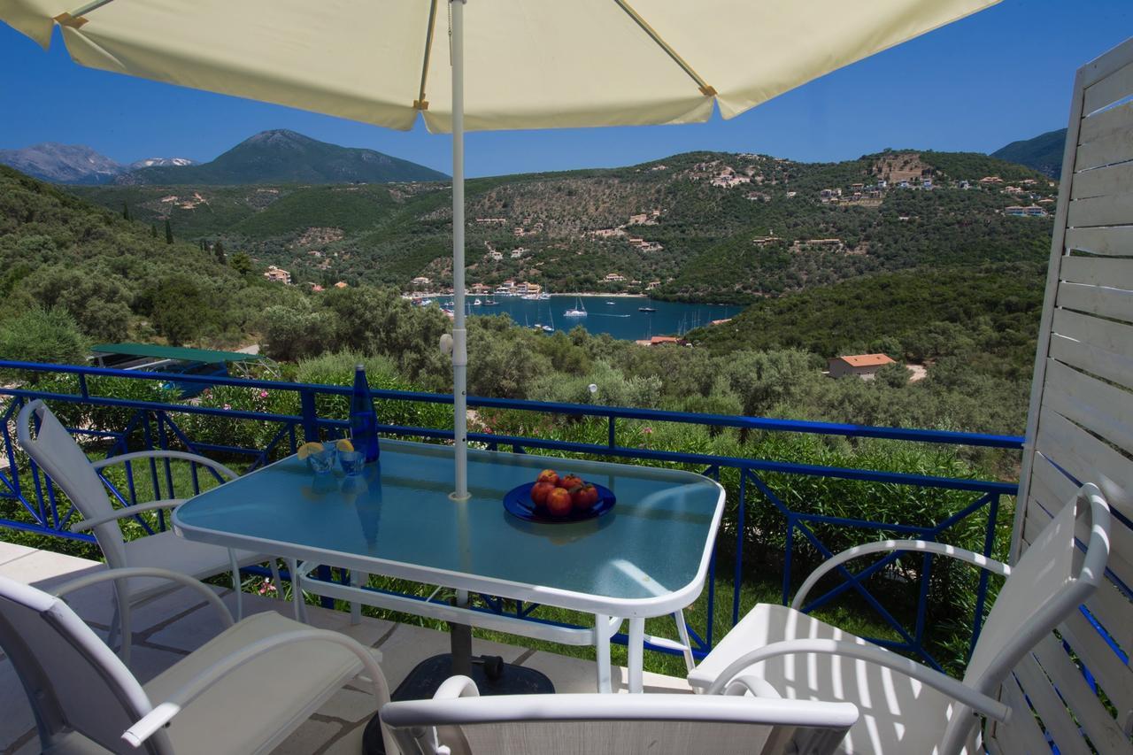 Villas Amantea- Four Villas With Big Pool And Infinity Pool Sývota Extérieur photo